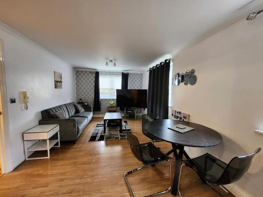 Rgm Hatfield 2 Bedroom Apartment Buitenkant foto